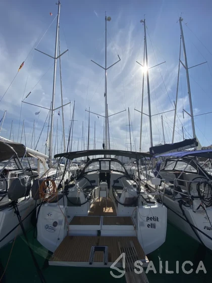 Sun Odyssey 349 - Yacht Charter Sailica