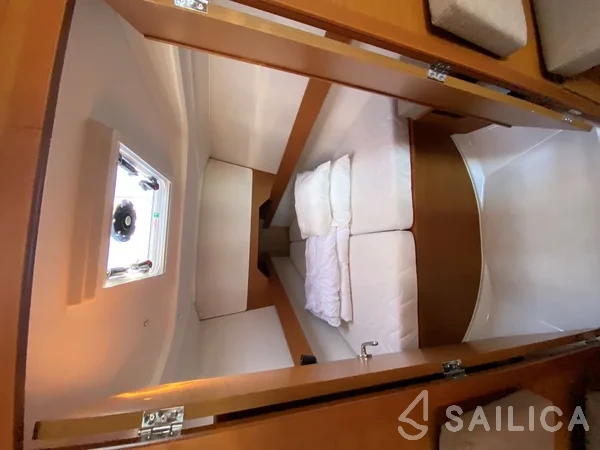 Sun Odyssey 349 - Yacht Charter Sailica