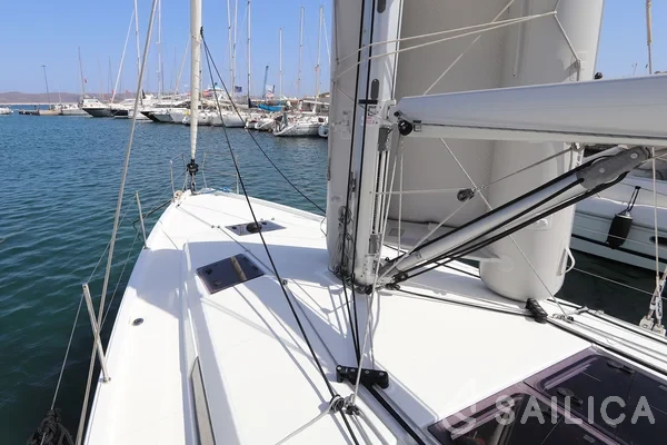 Sun Odyssey 410 - Yacht Charter Sailica