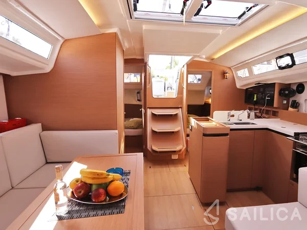 Sun Odyssey 410 - Yacht Charter Sailica