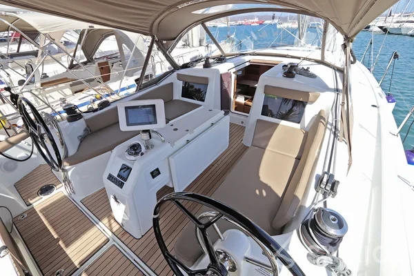 Sun Odyssey 410 - Yacht Charter Sailica