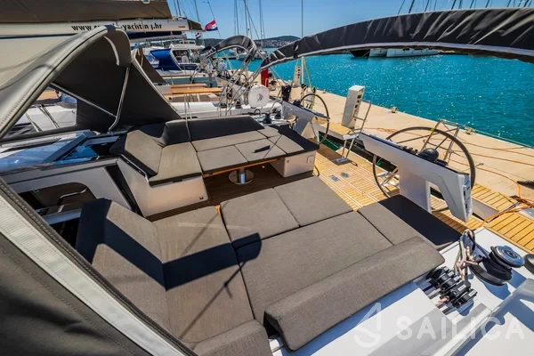 Hanse 460 - Yacht Charter Sailica