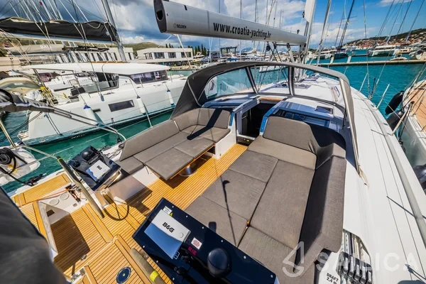 Hanse 460 - Yacht Charter Sailica