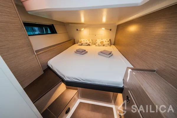 Hanse 460 - Yacht Charter Sailica
