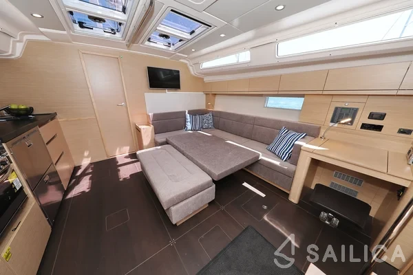 Hanse 508 - Yacht Charter Sailica