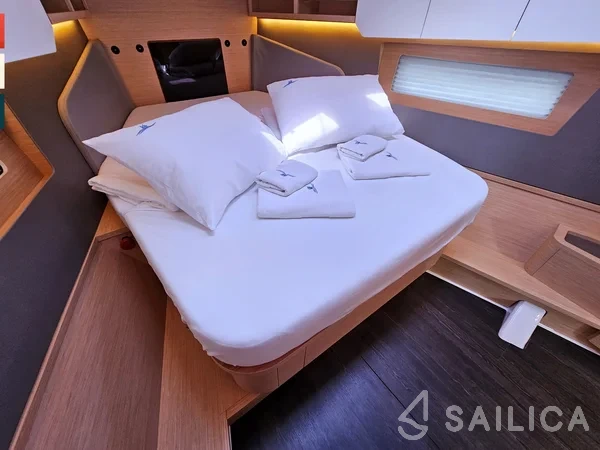 Dufour 41 - Yacht Charter Sailica