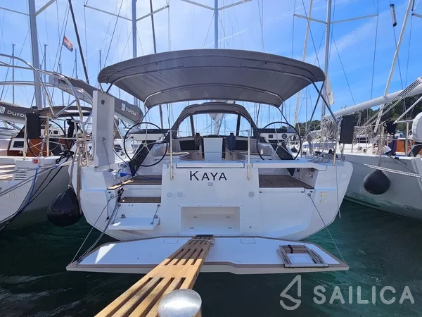 Dufour 41 - Yacht Charter Sailica