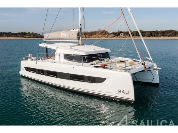 Bali Catsmart - Yacht Charter Sailica