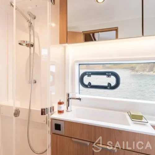 Bali Catsmart - Yacht Charter Sailica