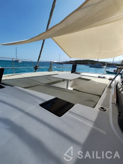 Bali Catsmart - Yacht Charter Sailica
