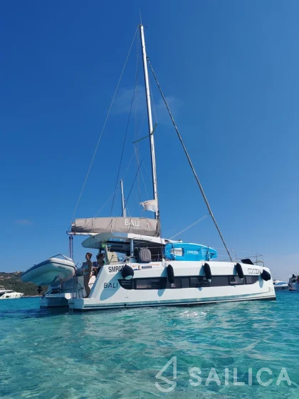 Bali Catsmart - Yacht Charter Sailica
