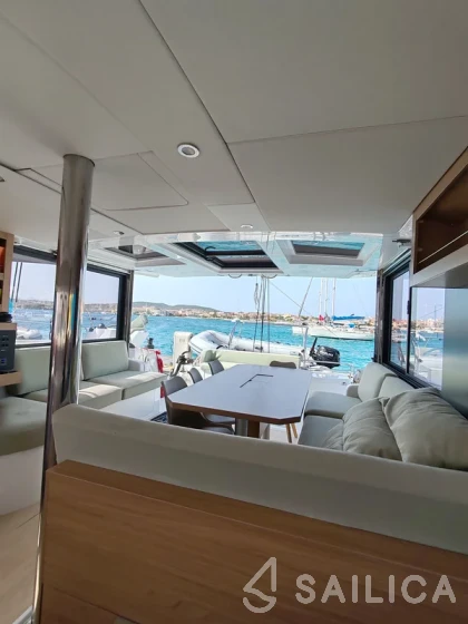 Bali Catsmart - Yacht Charter Sailica