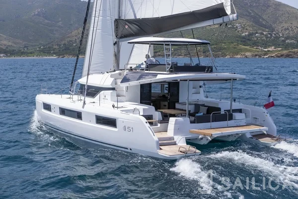 Lagoon 51 - Yacht Charter Sailica