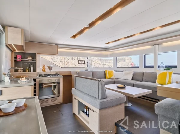 Lagoon 51 - Yacht Charter Sailica
