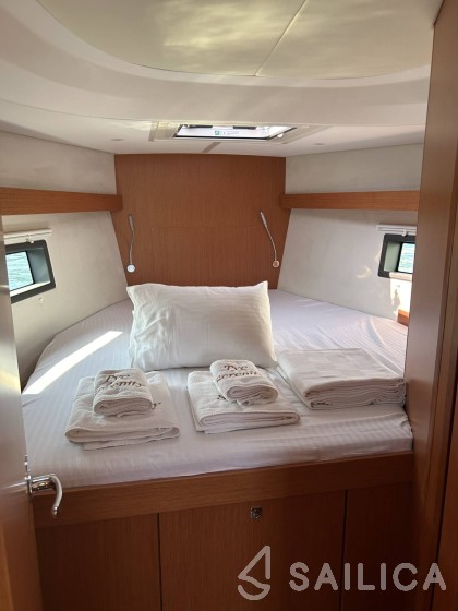 Bavaria C42 - Yacht Charter Sailica