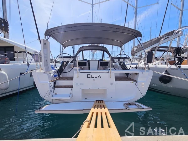 Dufour 41 - Yacht Charter Sailica
