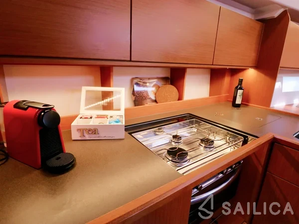 Bavaria C50 - Yacht Charter Sailica