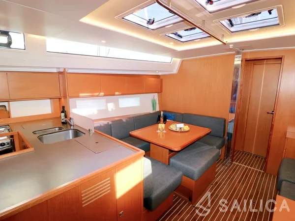 Bavaria C50 - Yacht Charter Sailica