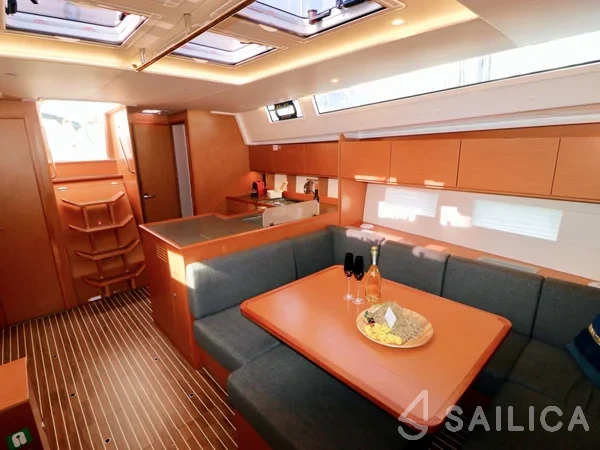Bavaria C50 - Yacht Charter Sailica