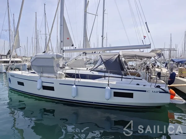 Bavaria C42 - Yacht Charter Sailica