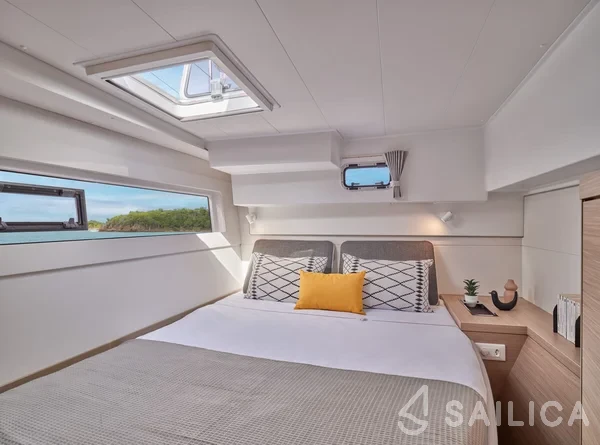 Lagoon 40 - Yacht Charter Sailica