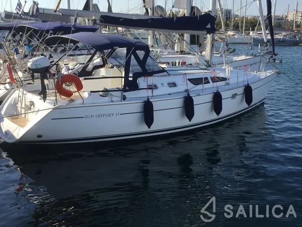 Sun Odyssey 37 - Yacht Charter Sailica