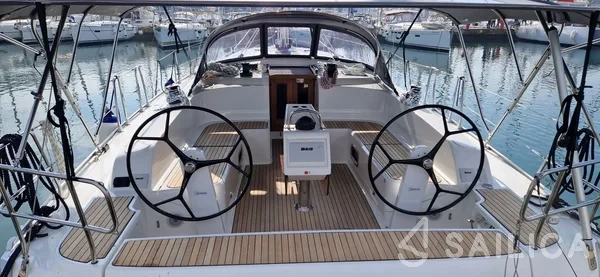 Bavaria 46 Cruiser - Yacht Charter Sailica