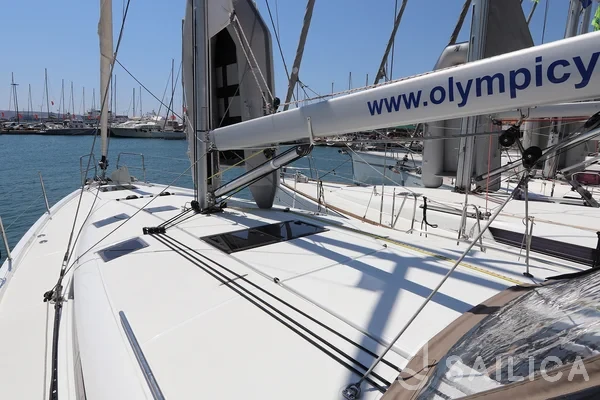 Sun Odyssey 490 - Yacht Charter Sailica