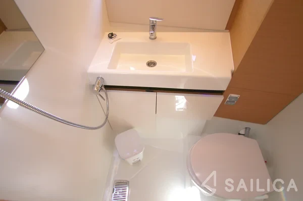 Sun Odyssey 490 - Yacht Charter Sailica