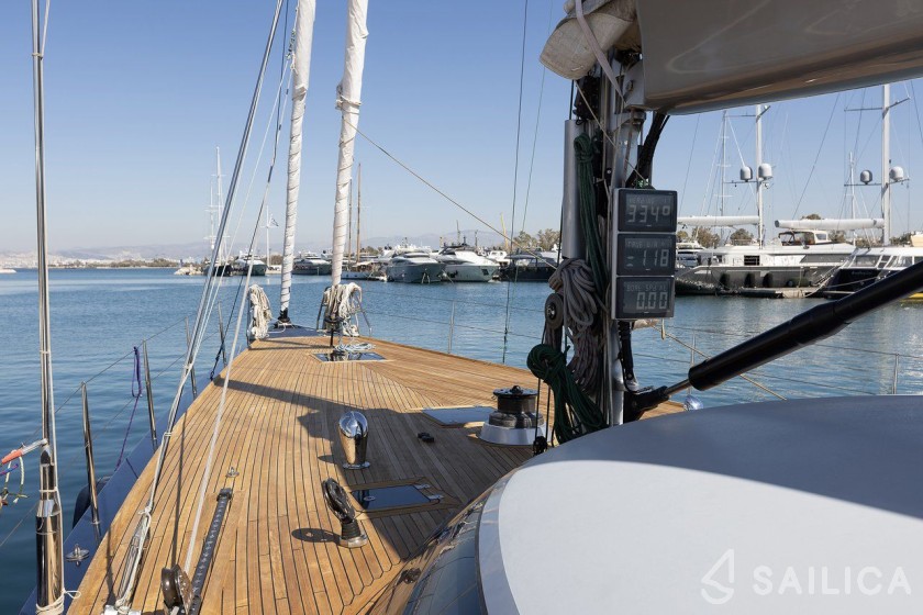 Garcia Yachts 86 - Yacht Charter Sailica