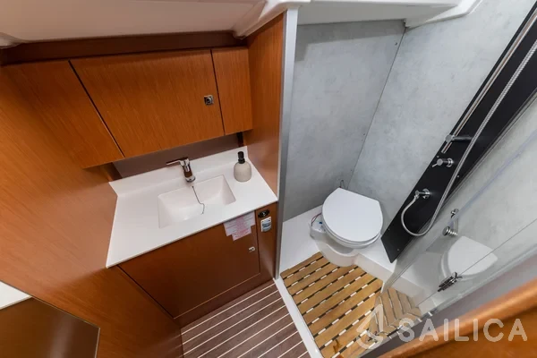 Bavaria C38 - Yacht Charter Sailica