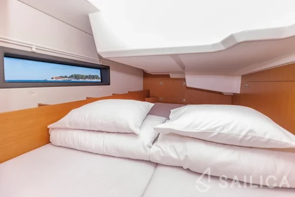 Bavaria C38 - Yacht Charter Sailica