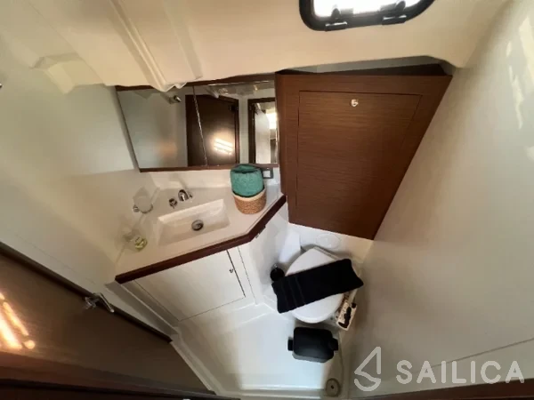 Oceanis 46.1 - Yacht Charter Sailica