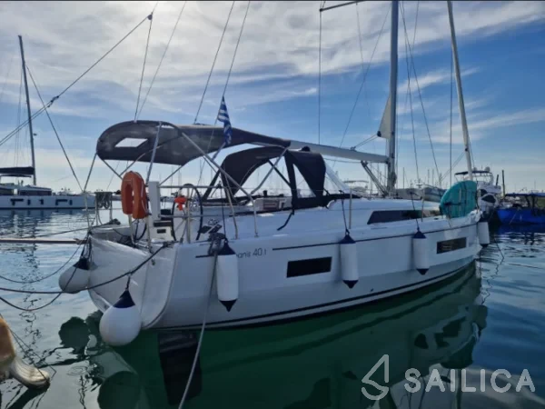 Oceanis 40.1 - Yacht Charter Sailica