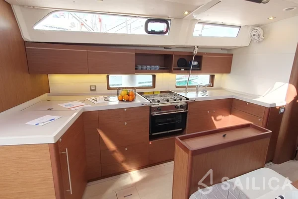 Oceanis 46.1 - Yacht Charter Sailica