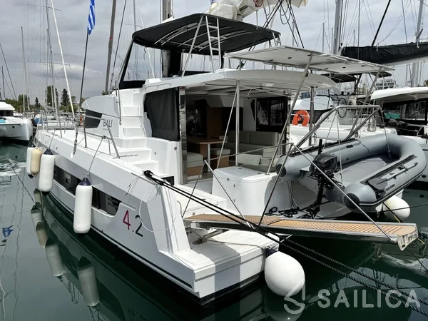 Bali 4.2 - Yacht Charter Sailica