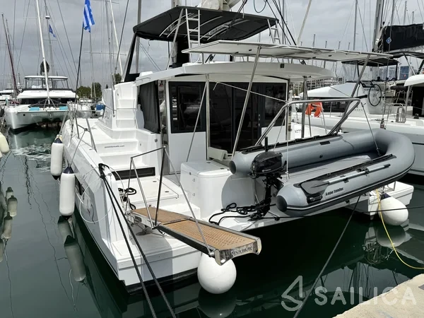 Bali 4.2 - Yacht Charter Sailica