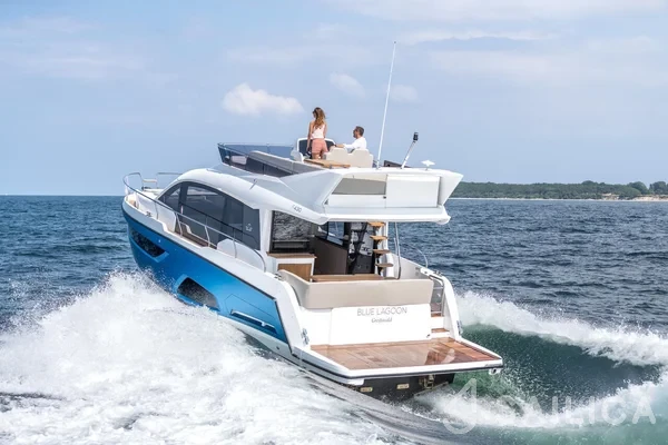 Sealine F430 - Yacht Charter Sailica