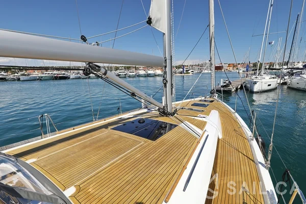 Hanse 460 - Yacht Charter Sailica