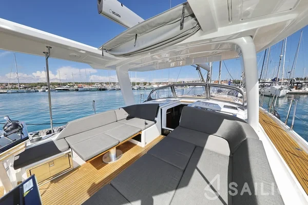 Hanse 460 - Yacht Charter Sailica