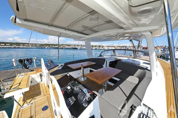 Hanse 460 - Yacht Charter Sailica