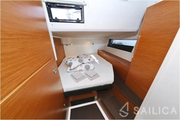 Hanse 510 - Yacht Charter Sailica
