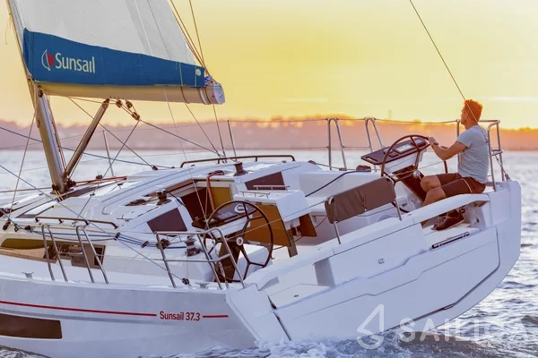Dufour 37 - Yacht Charter Sailica