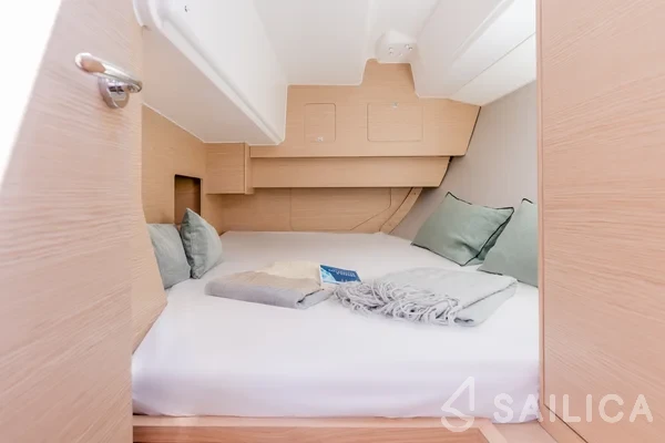 Dufour 37 - Yacht Charter Sailica