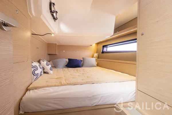 Dufour 41 - Yacht Charter Sailica