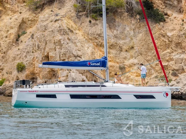 Dufour 41 - Yacht Charter Sailica