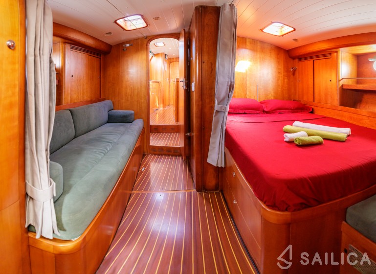 Garcia Malibù 54 - Yacht Charter Sailica