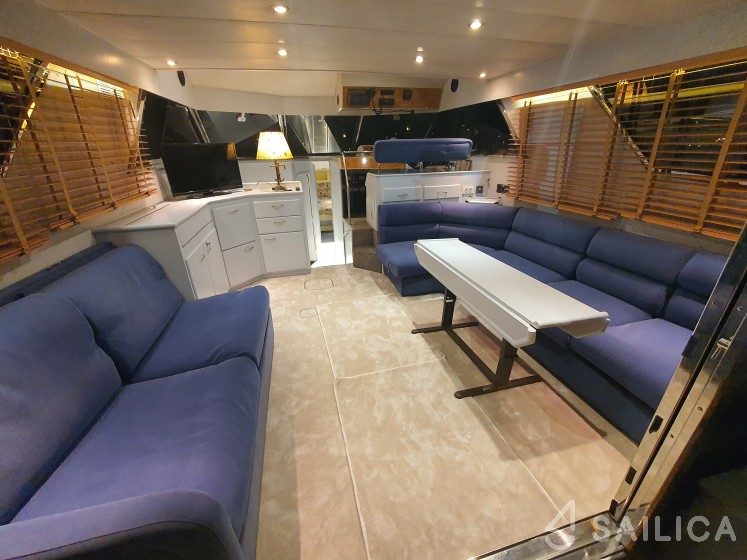 Fairline Squadron 50 - Yacht Charter Sailica