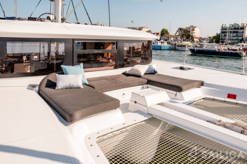 Lagoon 46  - Yacht Charter Sailica