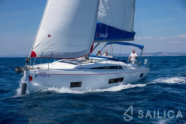 Oceanis 46.1 - Yacht Charter Sailica